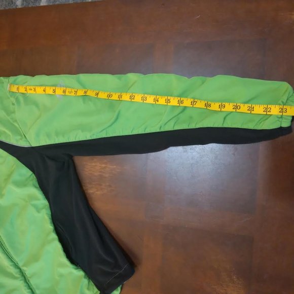 Vaude Womens Jacket Size 38 Small/ Medium green and black - Picture 10 of 10